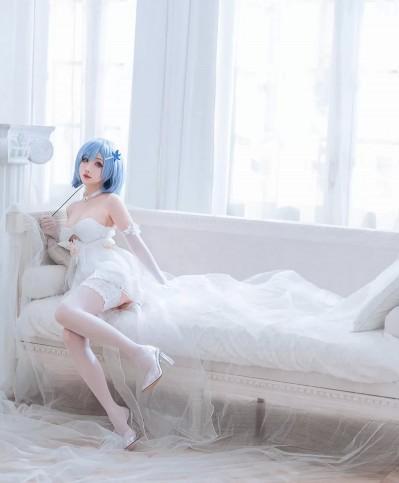 Rioko (凉凉子) cosplay Rem – Re:Zero